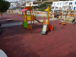 Read more about the article Εγκατάσταση παιδικής χαράς στους Λειψούς