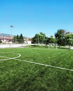Read more about the article Επίστρωση συνθετικού χλοοτάπητα σε γήπεδο στο Μαυροδένδρι Κοζάνης